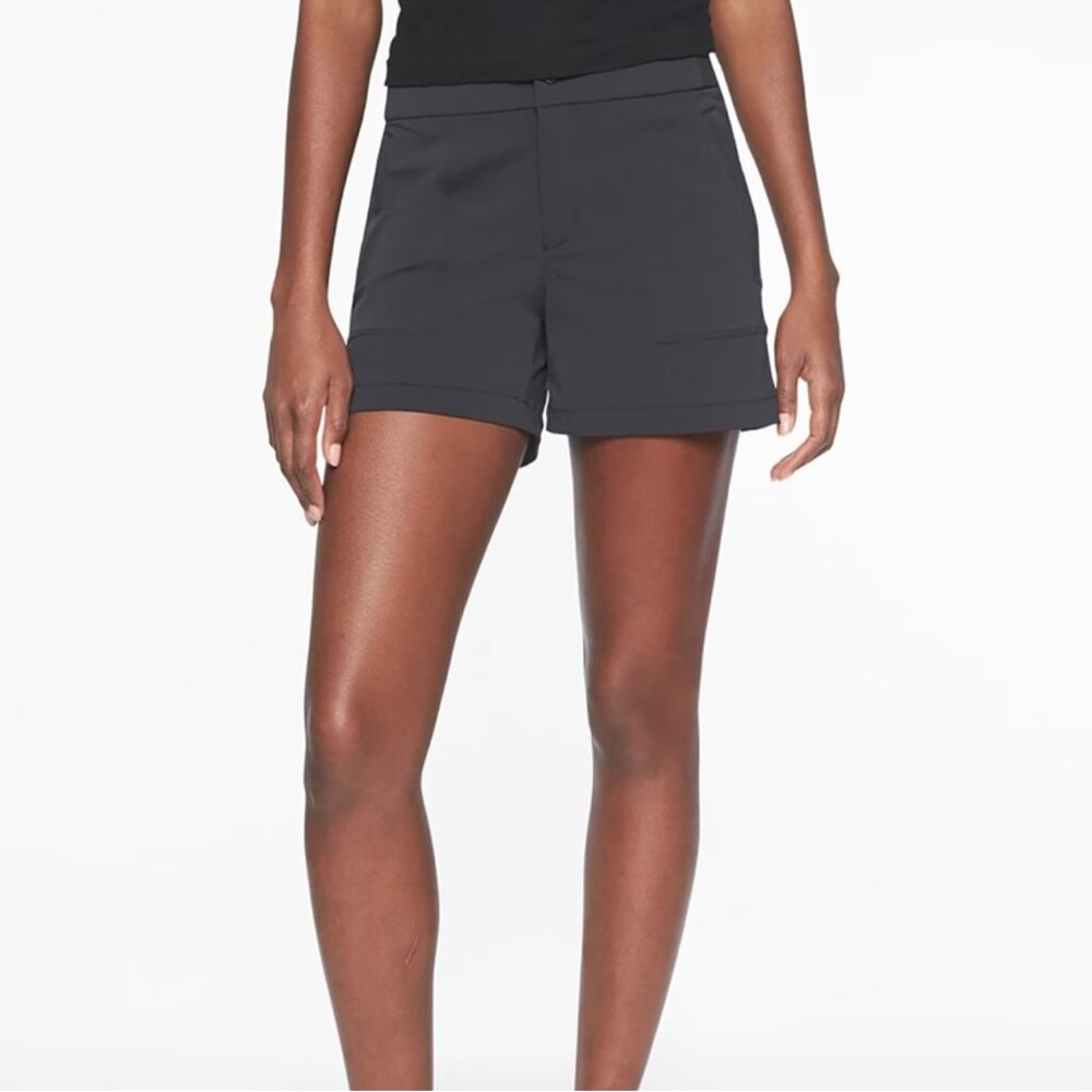Athleta Trekkie Short 4”